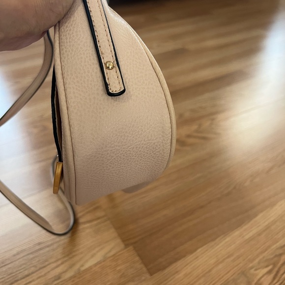 Crossbody Bag - Picture 8 of 9